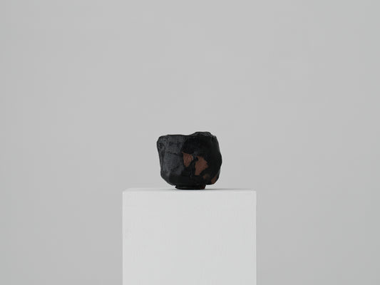 L:Black flowing 01